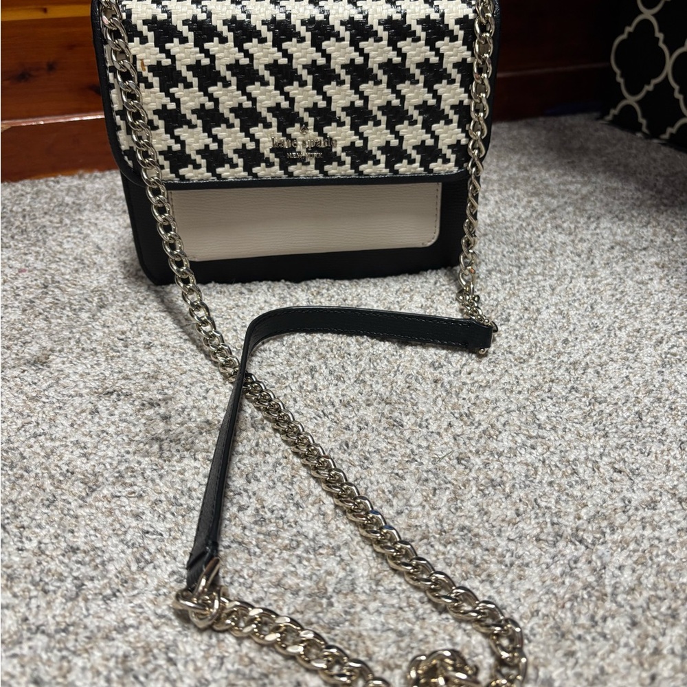 Stylish Black and White Kate Spade Houndstooth Chain Bag